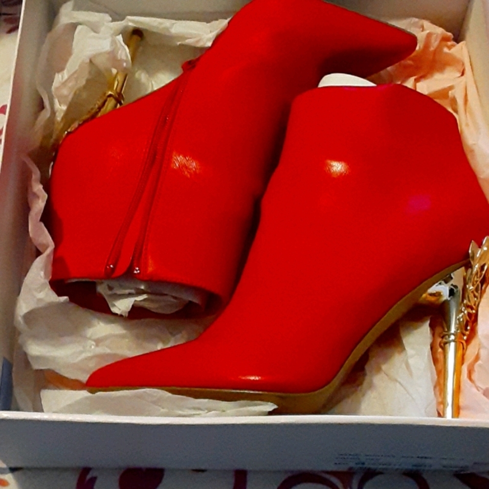 Stilletos
